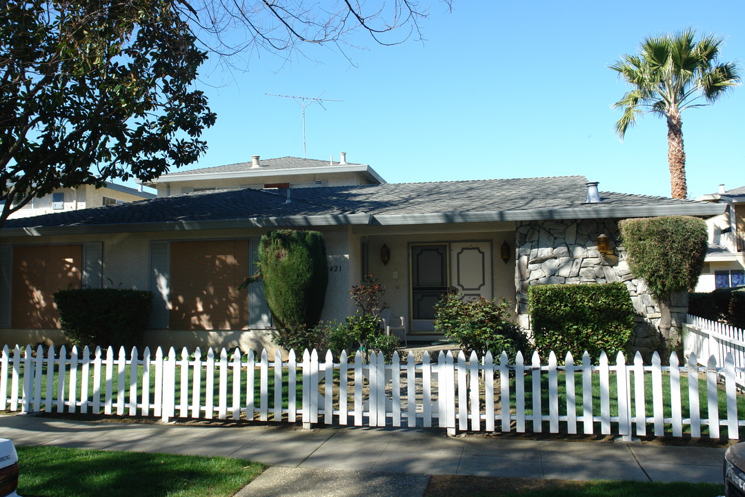 1421 Lexington Dr in San Jose, CA - Building Photo