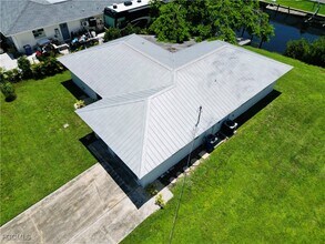 2241 Club House Rd in North Fort Myers, FL - Building Photo - Building Photo