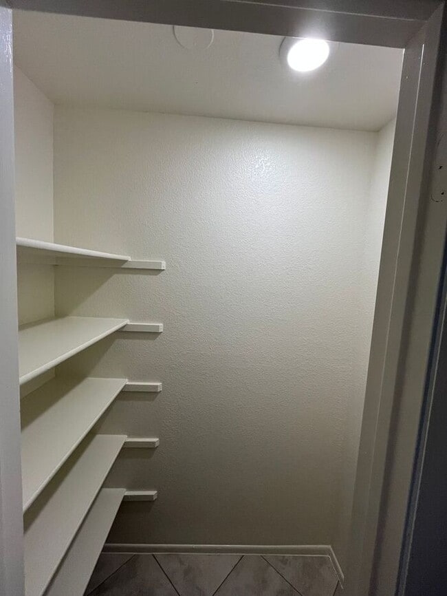 1201 S McClintock Dr in Tempe, AZ - Building Photo - Building Photo