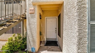 9990 N Scottsdale Rd in Paradise Valley, AZ - Building Photo - Building Photo