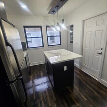 20 Mildred Ave, Unit 3 in Boston, MA - Foto de edificio - Building Photo