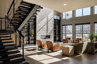 The Station at Middletown in Louisville, KY - Foto de edificio - Building Photo