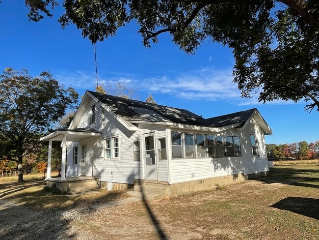 850 Buggs Island Rd in Boydton, VA - Building Photo - Building Photo