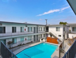 1801-103 E Wardlow Rd in Long Beach, CA - Building Photo