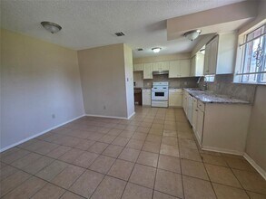 6606 Northleaf Dr in Houston, TX - Building Photo - Building Photo