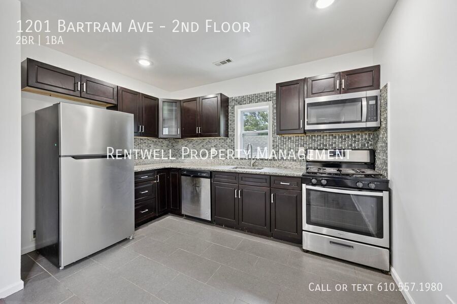 1201 Bartram Ave in Collingdale, PA - Building Photo