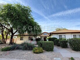 8617 E Larkspur Dr in Scottsdale, AZ - Building Photo