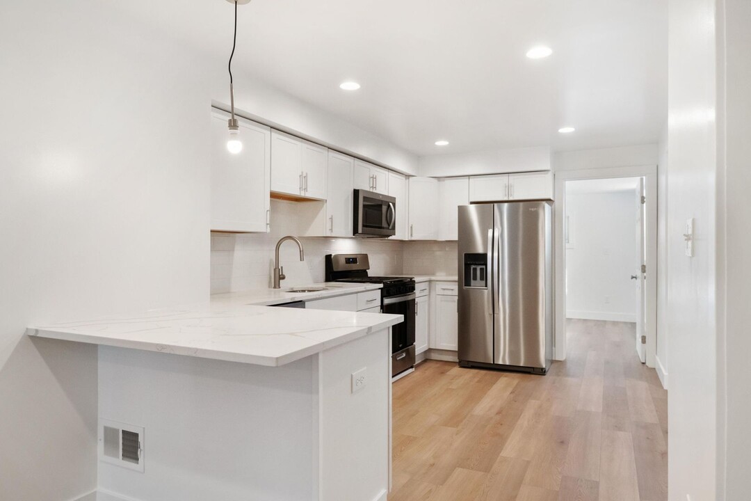 21 5th St in Pittsburgh, PA - Building Photo