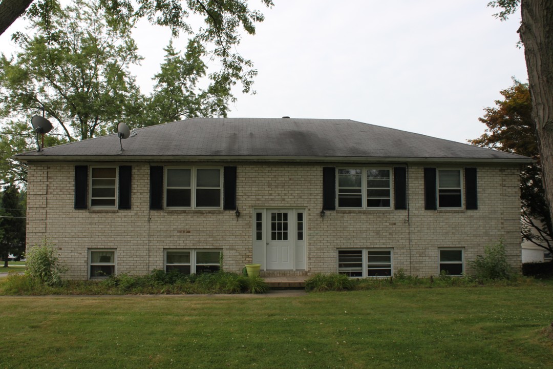 235 Mathews Rd in Youngstown, OH - Building Photo