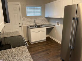 1308 Ivy St in Durham, NC - Building Photo