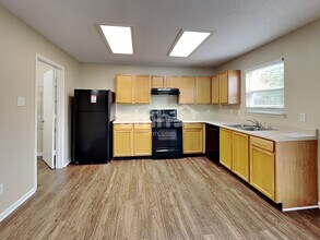 3306 Capsella Ln in Indianapolis, IN - Foto de edificio - Building Photo