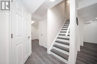1058 Cameo St in Pickering, ON - Building Photo - Building Photo