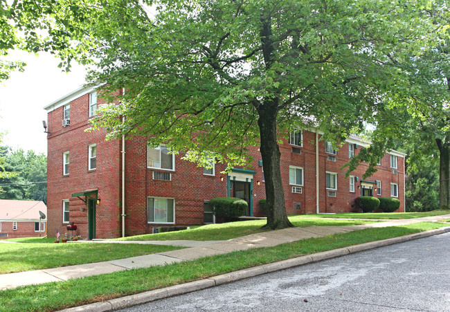 Coventry Manor in Baltimore, MD - Building Photo - Building Photo