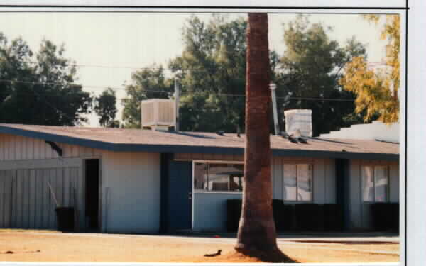 2131 W Devonshire Ave in Phoenix, AZ - Building Photo