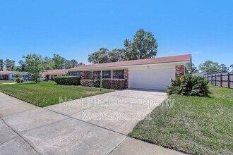 9136 Warwickshire Rd in Jacksonville, FL - Building Photo - Building Photo