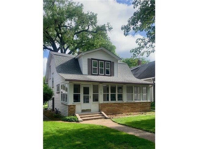 property at 1795 W James Ave