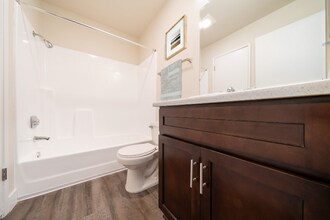 261 Weston Cir in Vista, CA - Building Photo - Building Photo