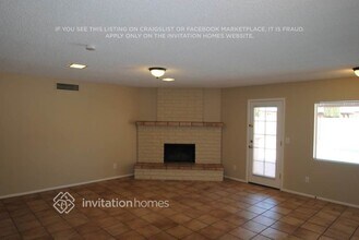 5216 W Laurie Ln in Glendale, AZ - Building Photo - Building Photo