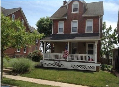 26 Lincoln Ave, Unit #1 Downstairs