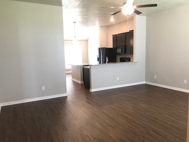 2023 Viva Rd in Bryan, TX - Building Photo - Building Photo