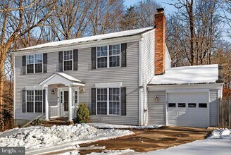 2705 Vista Ct in Waldorf, MD - Building Photo - Building Photo