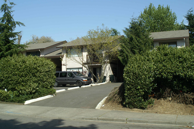 21640 30th Ave S in Des Moines, WA - Foto de edificio - Building Photo