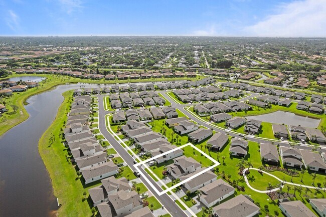 5742 Graceful Wy in Delray Beach, FL - Building Photo - Building Photo