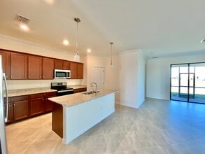 14561 Monrovia Ln in Ft. Myers, FL - Building Photo - Building Photo