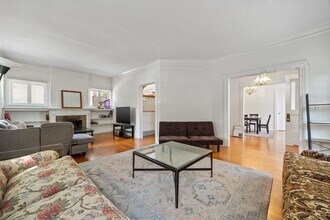 627 Library Pl in Evanston, IL - Foto de edificio - Building Photo