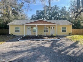 7905 N Mulberry St in Tampa, FL - Building Photo