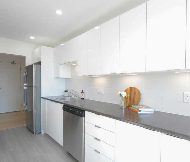 6 Jamieson Street in Dartmouth, NS - Building Photo - Building Photo