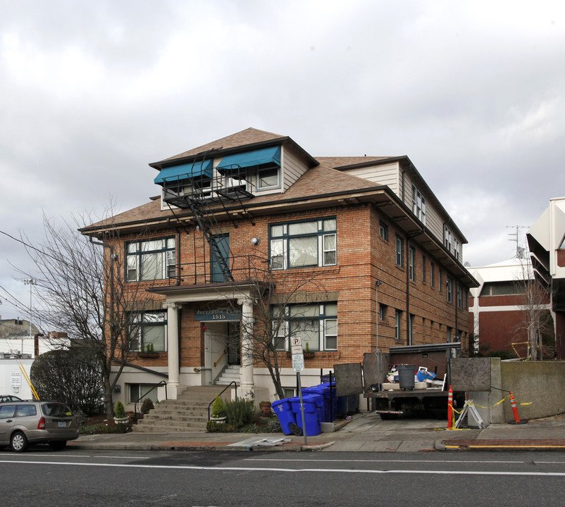 Jefferson Plaza in Portland, OR - Foto de edificio