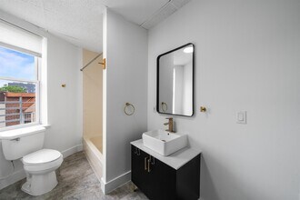 203 Academy St in Jersey City, NJ - Building Photo - Building Photo