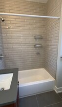 535 W Arlington Pl, Unit 2 in Chicago, IL - Foto de edificio - Building Photo