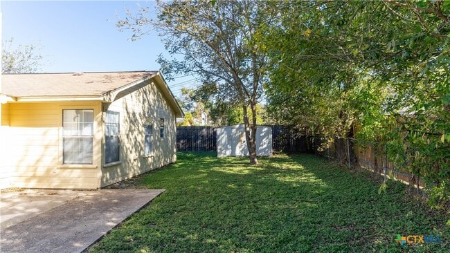 2402 Lazy Ridge Dr in Killeen, TX - Building Photo - Building Photo