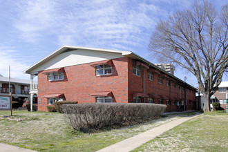 The Embassy in Springfield, MO - Building Photo - Building Photo