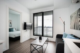 1383 Av. Argyle in Montréal, QC - Building Photo