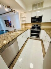 3800 N Hills Dr in Hollywood, FL - Foto de edificio - Building Photo