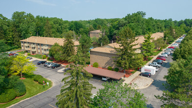 Homestead Apartments in East Lansing, MI - Building Photo - Building Photo