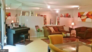 10452 Parthenon Ct in Bethesda, MD - Building Photo - Building Photo