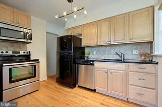 4217 32nd Rd S in Arlington, VA - Building Photo - Building Photo