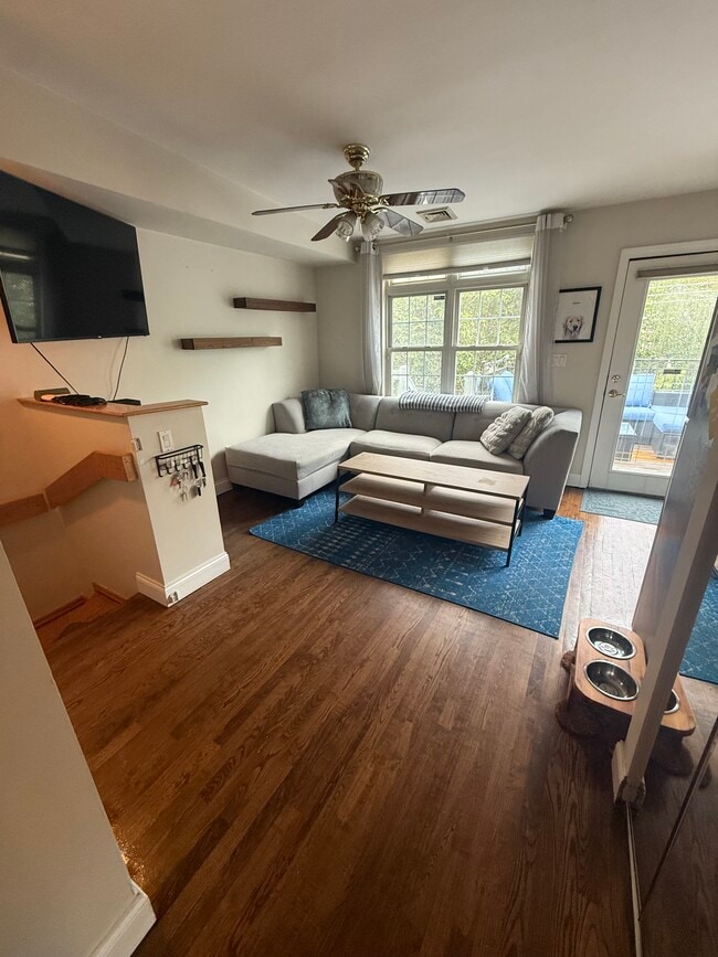 property at 34 Baxter St