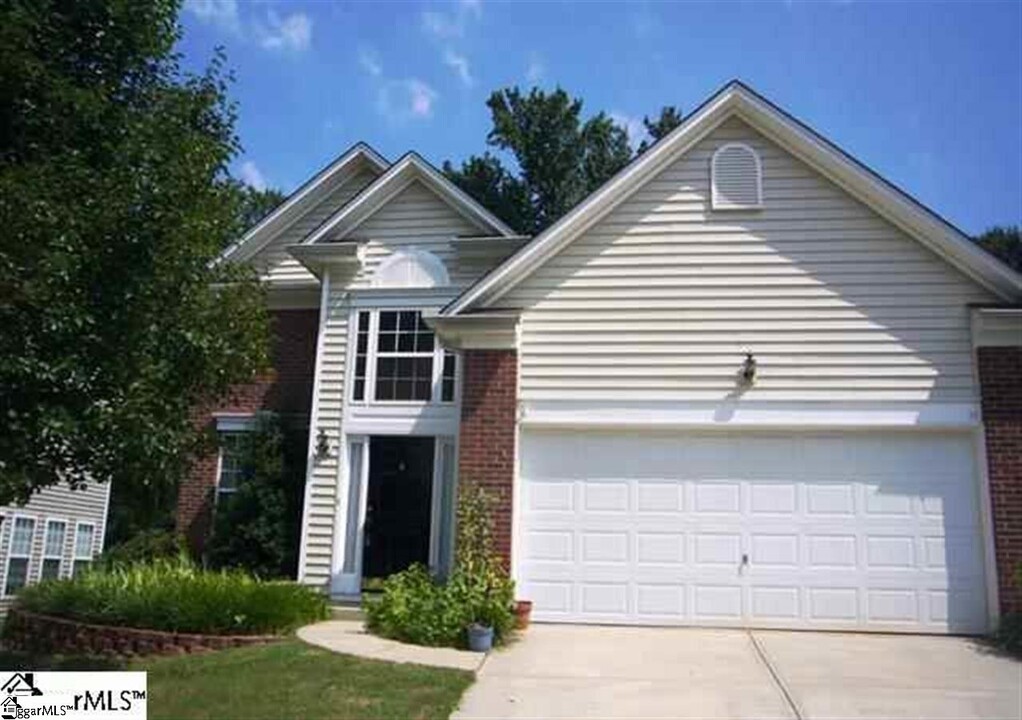 500 Grafton Ct in Greer, SC - Building Photo