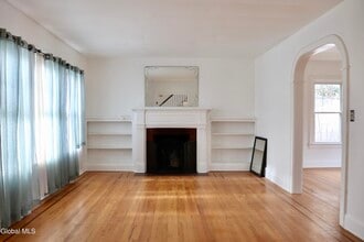 647 New Scotland Ave in Albany, NY - Building Photo - Building Photo