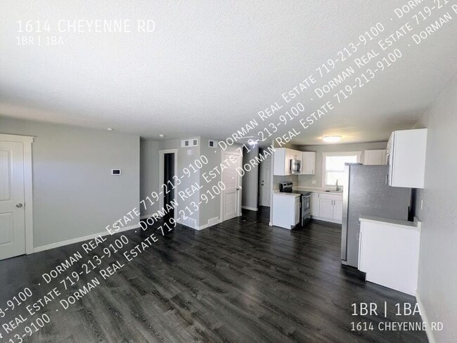 1614 E Cheyenne Rd in Colorado Springs, CO - Building Photo - Building Photo