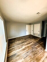 103 Redbud Ct in Waxahachie, TX - Building Photo - Building Photo