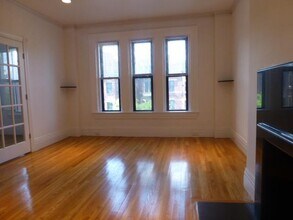 254 Newbury St, Unit 4 in Boston, MA - Building Photo - Building Photo