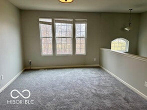 12687 White Chapel Cir in Fishers, IN - Building Photo - Building Photo