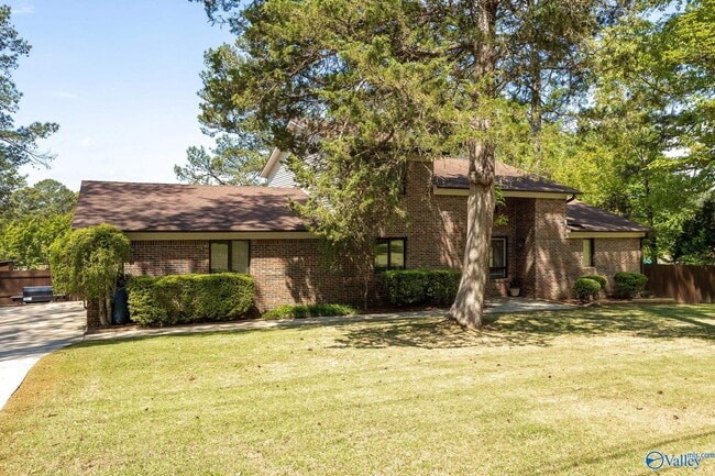 4311 Indian Hills Rd SE in Decatur, AL - Building Photo - Building Photo