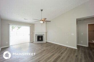 612 Mayfern Dr in Fairburn, GA - Building Photo - Building Photo